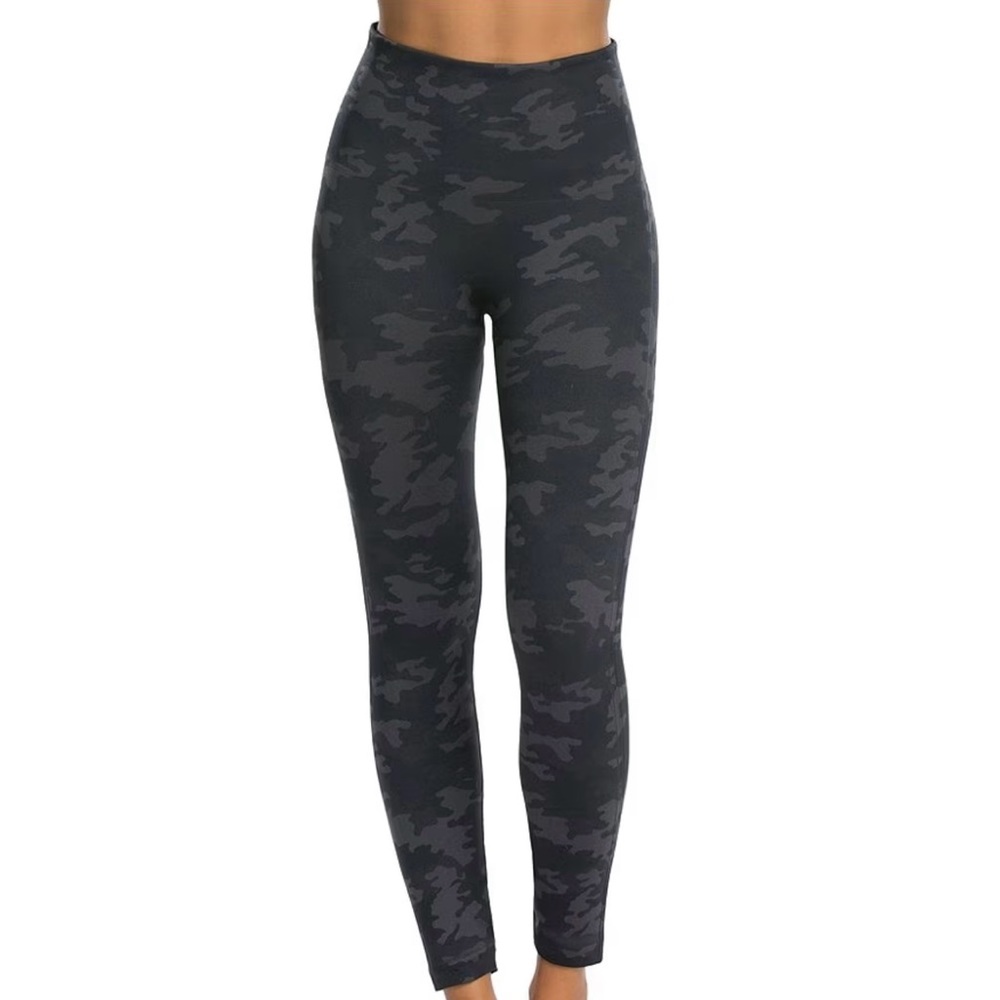 Spanx black Camo leggins
